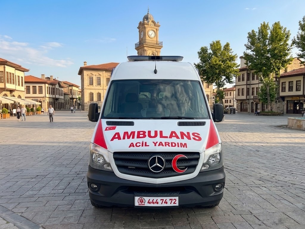 SEM Ambulans ön görünüm