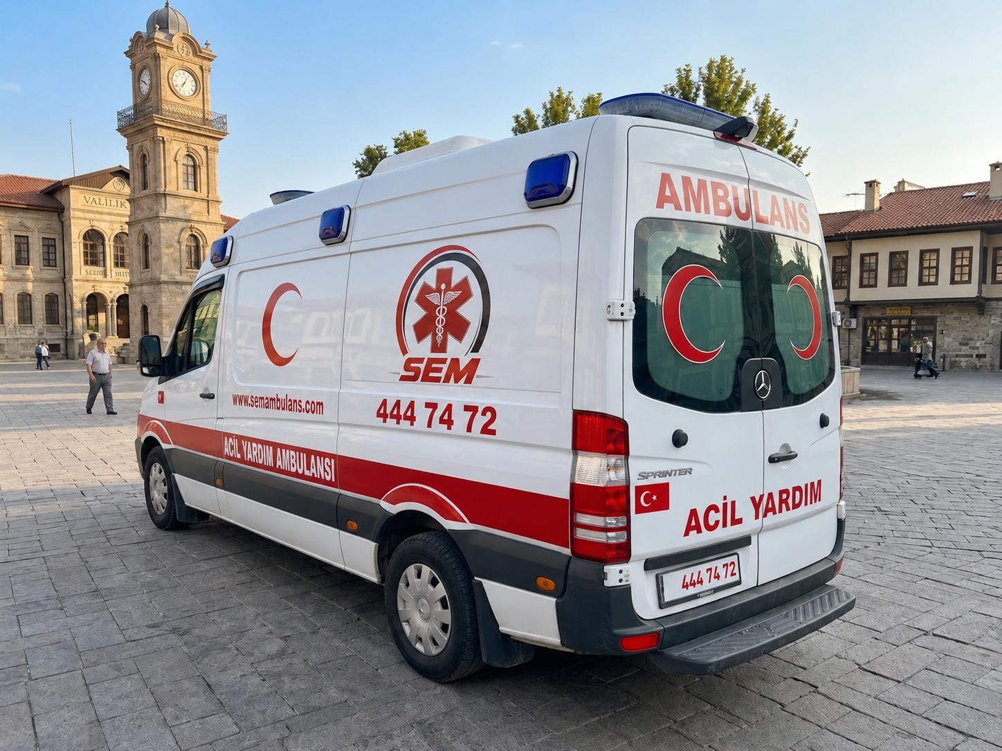SEM Ambulans sol arka çapraz görünüm